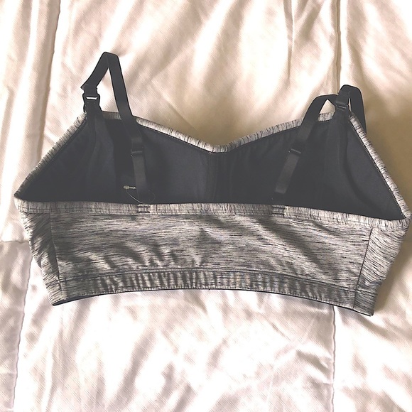 Padded Light Support Sports Bra Grey Size Medium B/C Cup Adjustable Straps ECU - Picture 5 of 6
